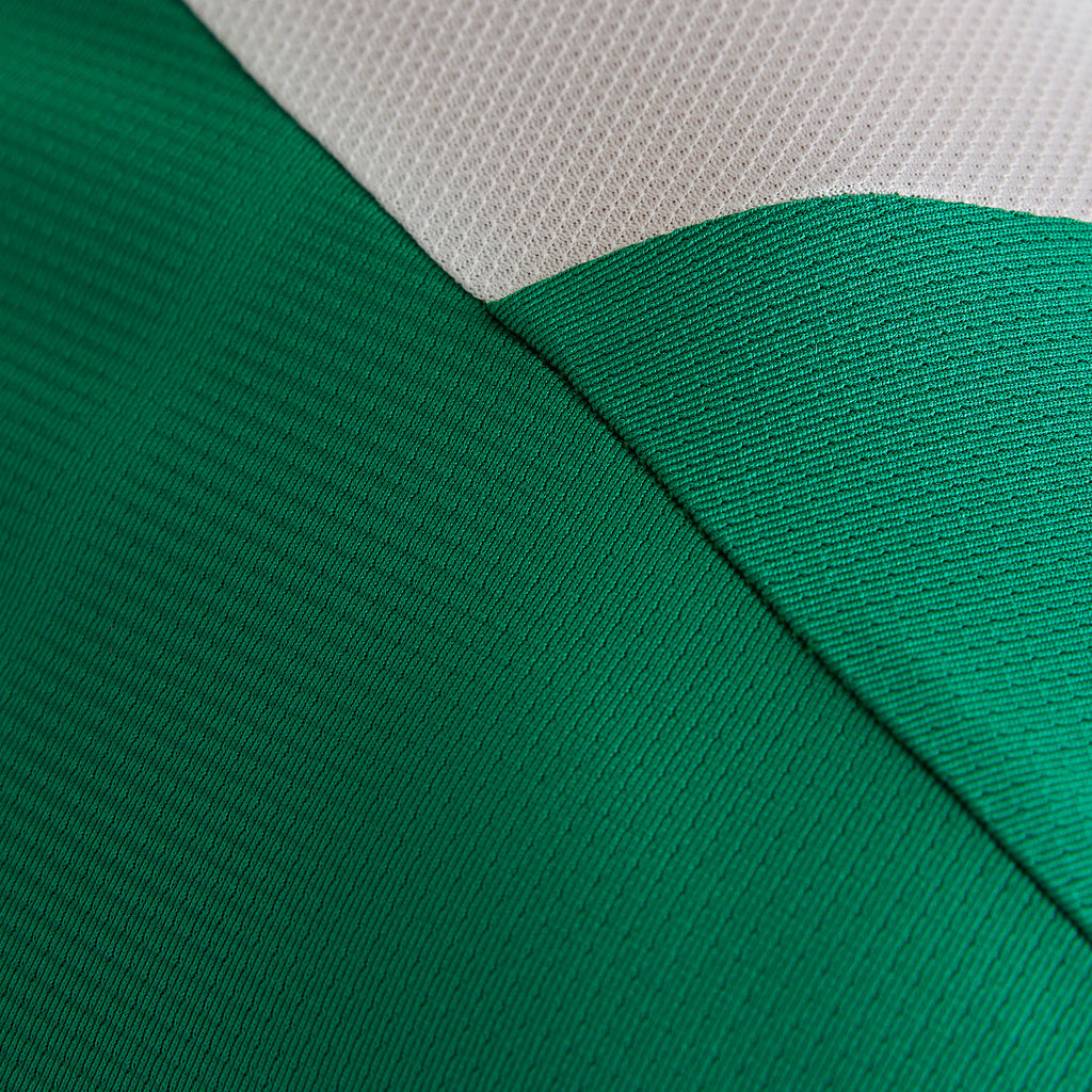





p1609882