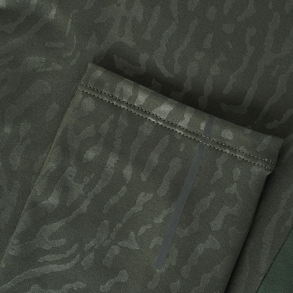 





p2309545