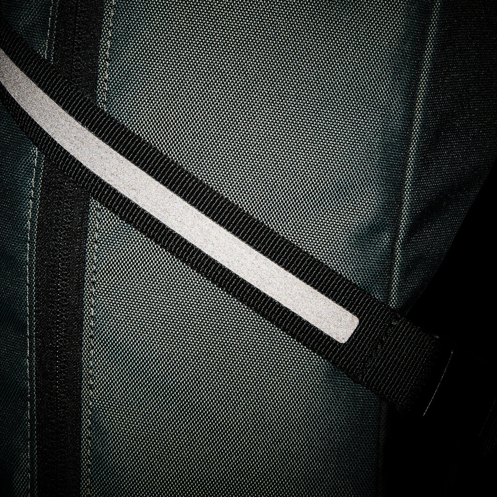 





p2571614