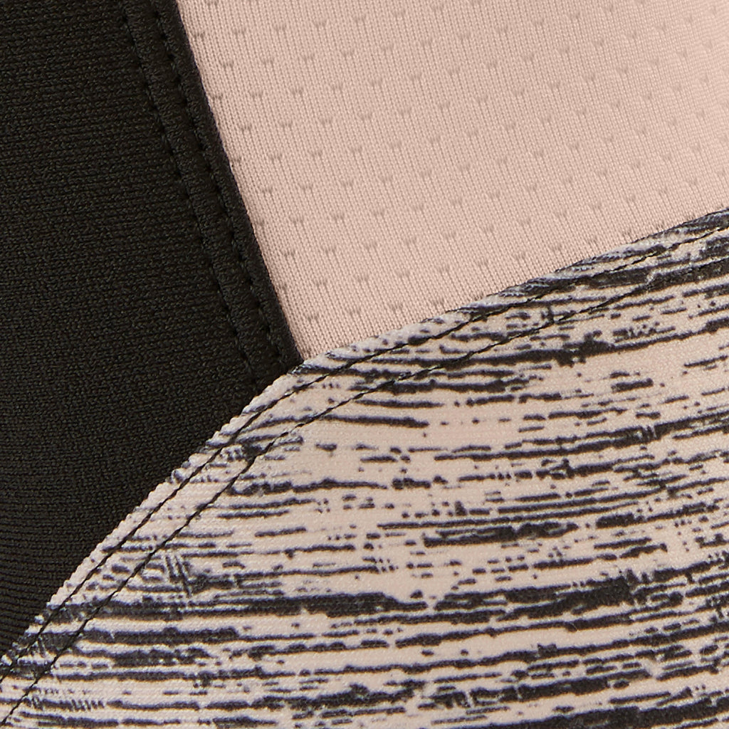 





p1589003